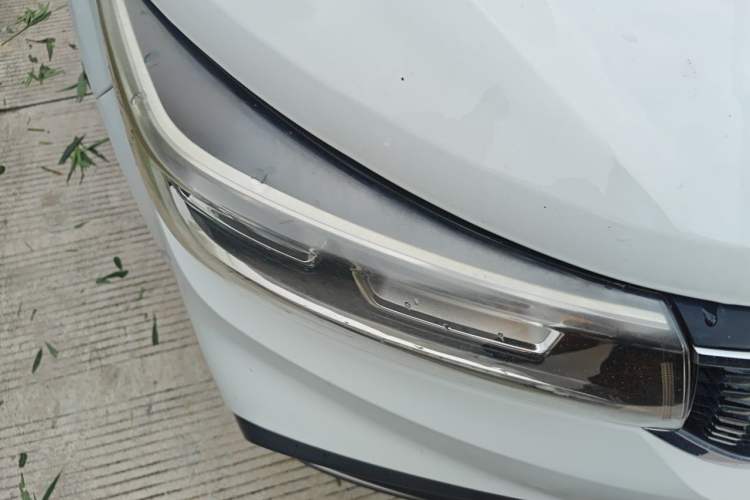 Used FORTHING Joyear X5 2017 1.6L CVT Luxury Model Right Front Headlight