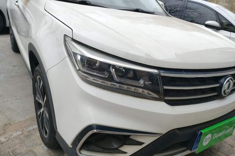 Used FORTHING Joyear X5 2017 Jingxiang Series 1.5T CVT Luxury Model Right Front Headlight