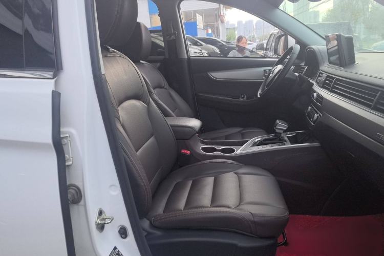 Used FORTHING Joyear X5 2017 Jingxiang Series 1.5T CVT Luxury Model Right Front Seat