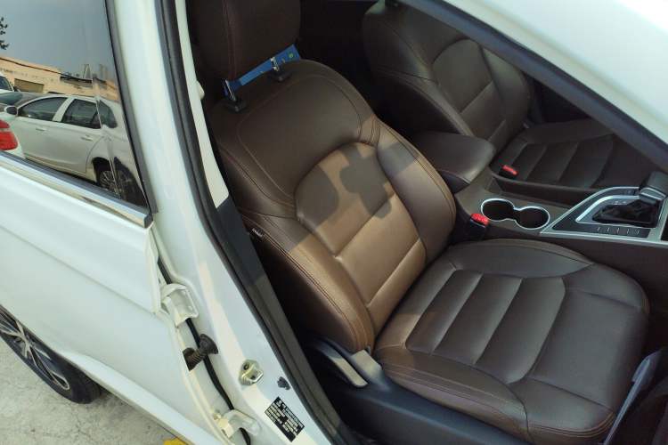 Used FORTHING Joyear X5 2017 Jingxiang Series 1.5T CVT Luxury Model Right Front Seat