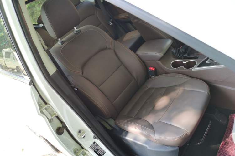 Used FORTHING Joyear X5 2017 Jingxiang Series 1.5T Manual Luxury Model Right Front Seat
