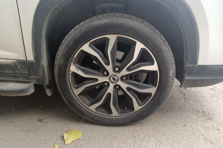 Used FORTHING Joyear X5 2017 Jingxiang Series 1.5T CVT Luxury Model Right Front Wheel Hub