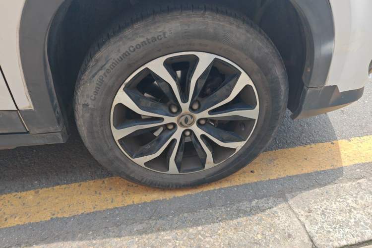 Used FORTHING Joyear X5 2017 1.6L Manual Luxury Model Right Front Wheel Hub