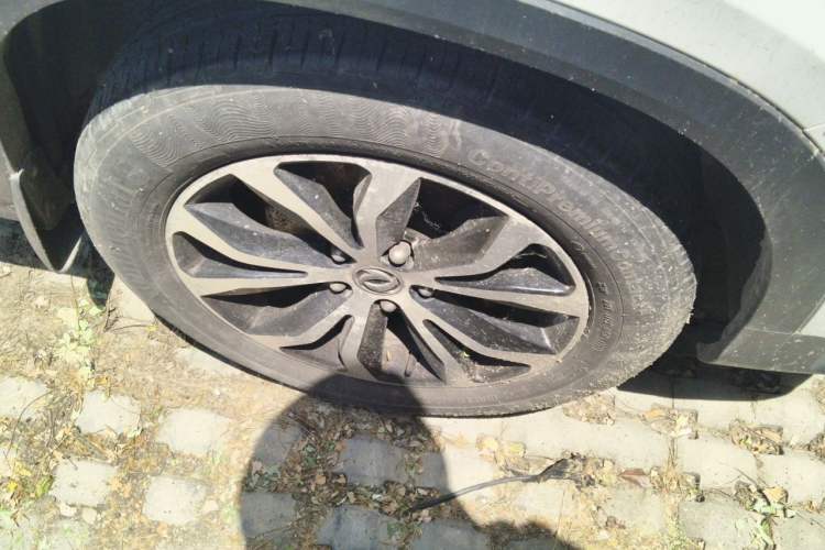 Used FORTHING Joyear X5 2017 1.6L Manual Luxury Model Right Front Wheel Hub