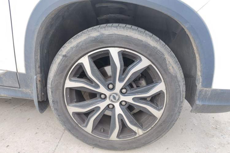 Used FORTHING Joyear X5 2017 Jingxiang Series 1.5T CVT Luxury Model Right Front Wheel Hub