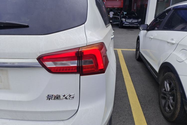 Used FORTHING Joyear X5 2017 Jingxiang Series 1.5T CVT Luxury Model Right Rear Taillight