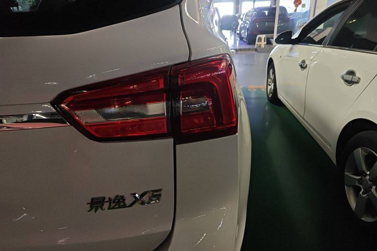 Used FORTHING Joyear X5 2017 Jingxiang Series 1.5T CVT Luxury Model Right Rear Taillight