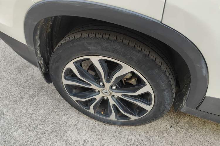 Used FORTHING Joyear X5 2017 Jingxiang Series 1.5T CVT Luxury Model Right Rear Wheel Hub