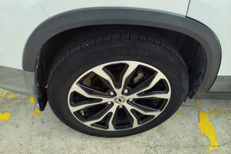 Used FORTHING Joyear X5 2017 Jingxiang Series 1.5T CVT Luxury Model Right Rear Wheel Hub