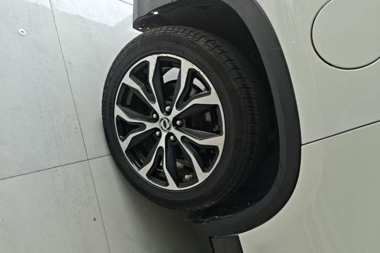 Used FORTHING Joyear X5 2017 Jingxiang Series 1.5T Manual Luxury Model Right Rear Wheel Hub