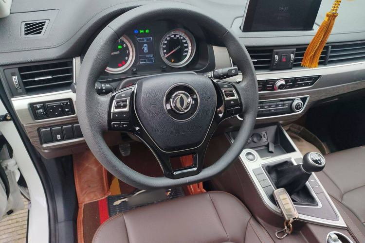 Used FORTHING Joyear X5 2017 Jingxiang Series 1.5T Manual Luxury Model Steering Wheel