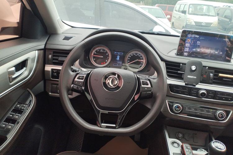 Used FORTHING Joyear X5 2017 Jingxiang Series 1.5T Manual Luxury Model Steering Wheel