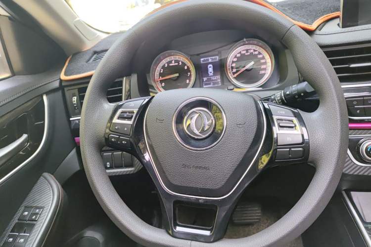 Used FORTHING Joyear X5 2017 Enjoy Series 1.6L CVT Comfort Model Steering Wheel
