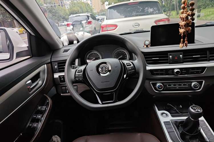 Used FORTHING Joyear X5 2017 Jingxiang Series 1.5T Manual Luxury Model Steering Wheel