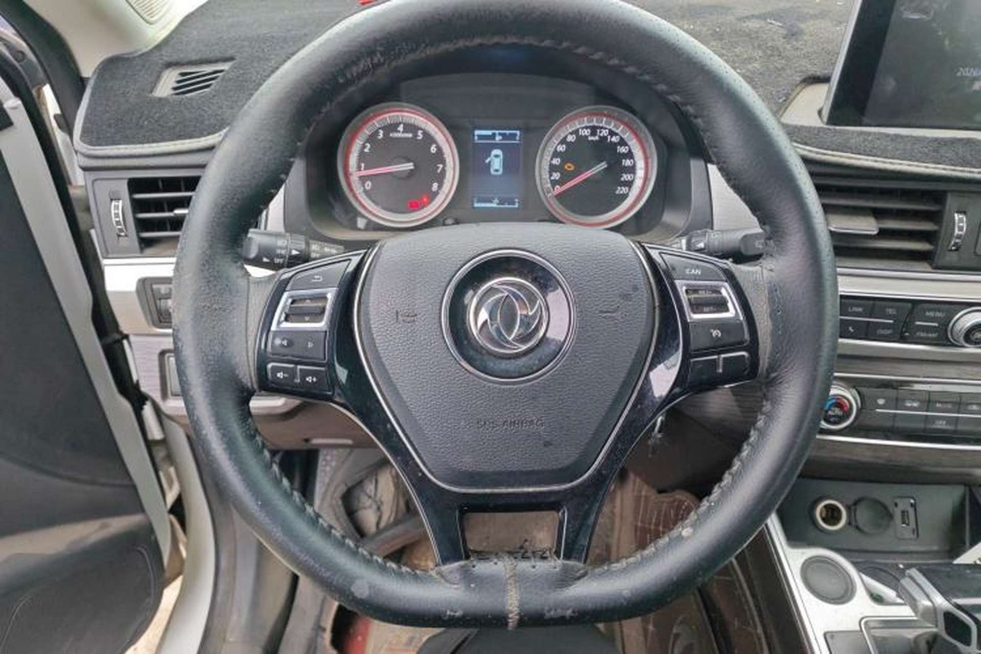Used FORTHING Joyear X5 2017 1.6L CVT Luxury Model Steering Wheel