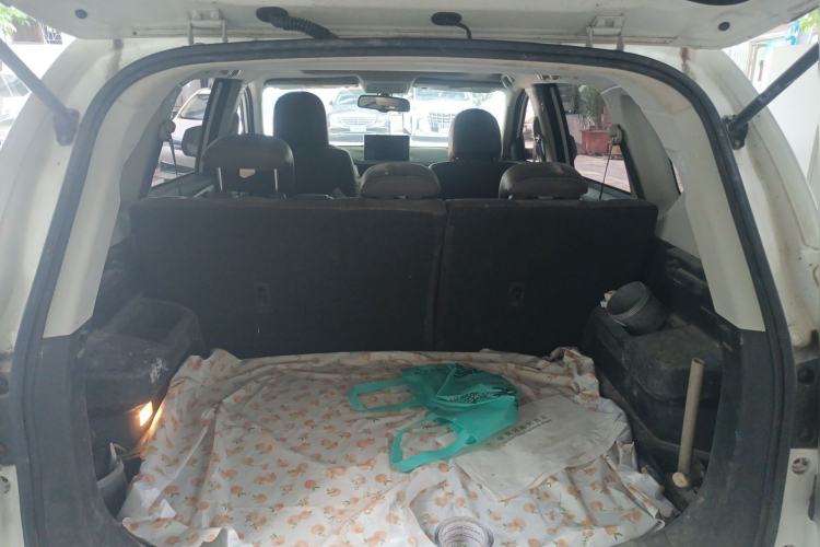 Used FORTHING Joyear X5 2017 Jingxiang Series 1.5T CVT Smart Connectivity Model Trunk