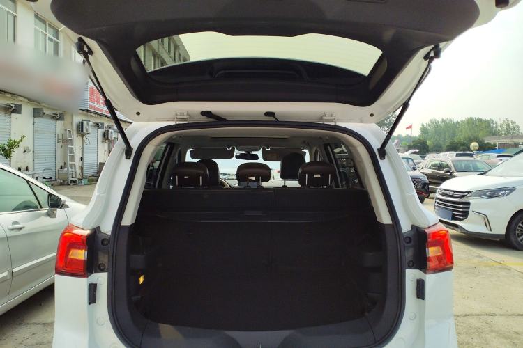 Used FORTHING Joyear X5 2017 Jingxiang Series 1.5T CVT Luxury Model Trunk