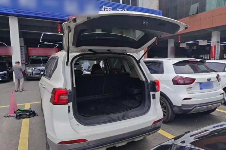 Used FORTHING Joyear X5 2017 Jingxiang Series 1.5T CVT Luxury Model Trunk