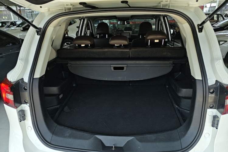 Used FORTHING Joyear X5 2017 Jingxiang Series 1.5T Manual Luxury Model Trunk