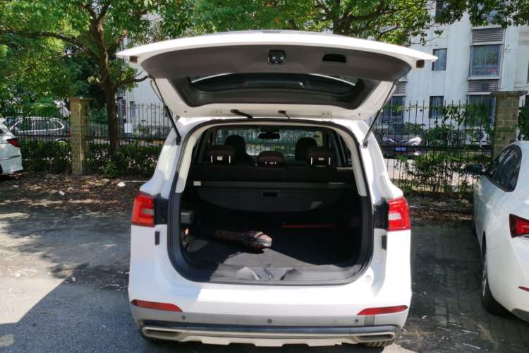 Used FORTHING Joyear X5 2017 Jingxiang Series 1.5T Manual Luxury Model Trunk