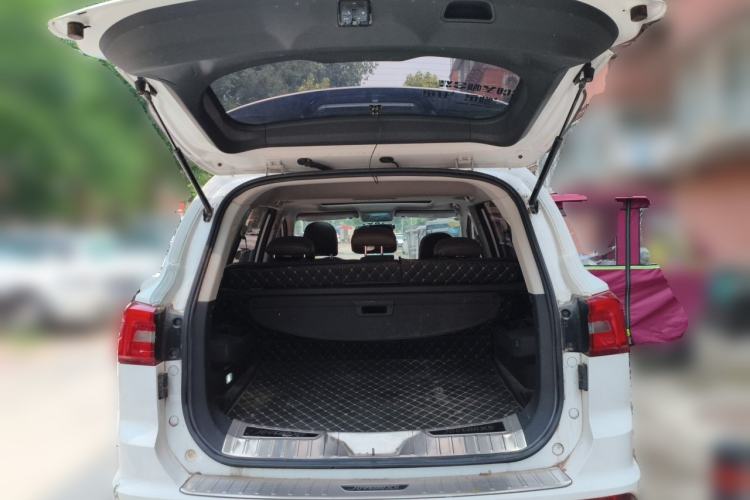 Used FORTHING Joyear X5 2017 1.6L CVT Luxury Model Trunk