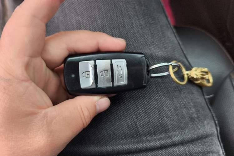 Used FORTHING Joyear X5 2017 Jingxiang Series 1.5T CVT Luxury Model Vehicle Key