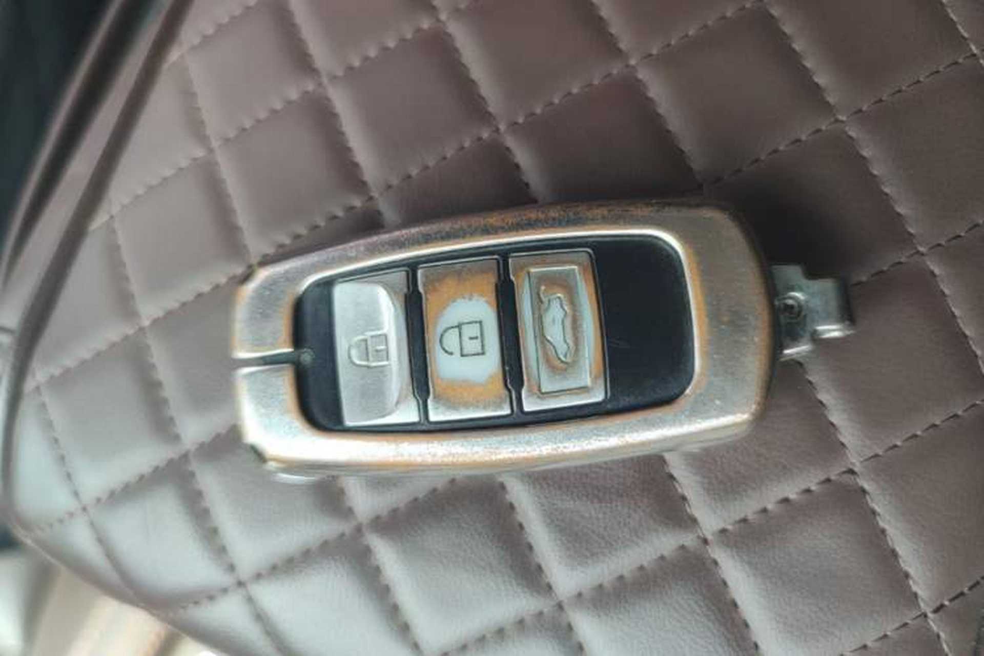 Used FORTHING Joyear X5 2017 1.6L CVT Luxury Model Vehicle Key