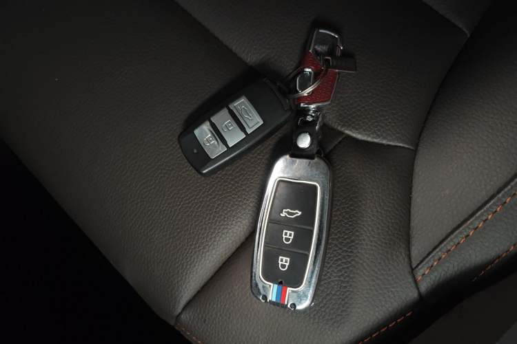 Used FORTHING Joyear X5 2017 Jingxiang Series 1.5T CVT Luxury Model Vehicle Key