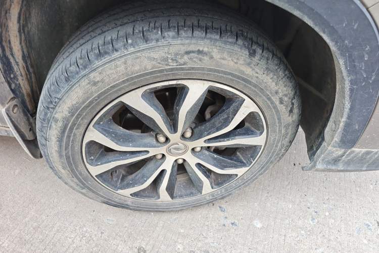Used FORTHING Joyear X5 2018 Enjoy Series 1.6L Manual Enjoy Model Right Front Wheel Hub