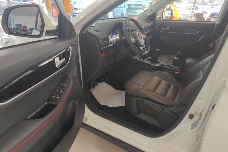 Used FORTHING Joyear X5 2018 Enjoy Series 1.6L Manual Enjoy Model Driver Seat