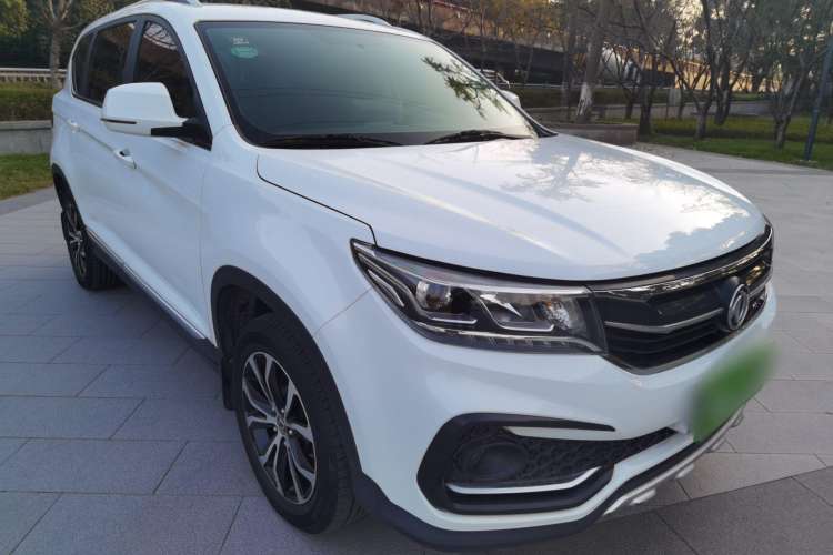 Used FORTHING Joyear X5 2018 Enjoy Series 1.6L CVT Connected Model Front Right 45 Deg