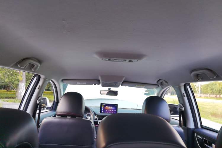 Used FORTHING Joyear X5 2018 Enjoy Series 1.6L CVT Connected Model Headliner