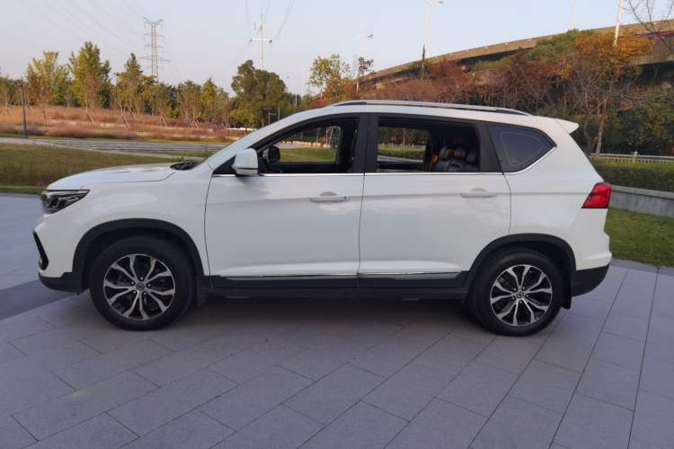 Used FORTHING Joyear X5 2018 Enjoy Series 1.6L CVT Connected Model Left Side