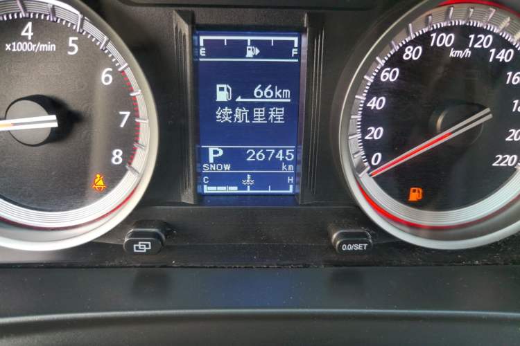 Used FORTHING Joyear X5 2018 Enjoy Series 1.6L CVT Connected Model Odometer Close Up