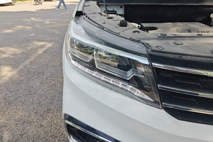 Used FORTHING Joyear X5 2018 Enjoy Series 1.6L Manual Enjoy Model Right Front Headlight