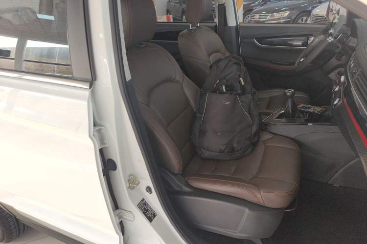 Used FORTHING Joyear X5 2018 Enjoy Series 1.6L Manual Enjoy Model Right Front Seat