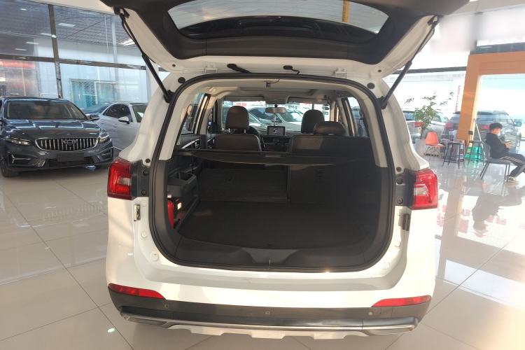 Used FORTHING Joyear X5 2018 Enjoy Series 1.6L Manual Enjoy Model Trunk