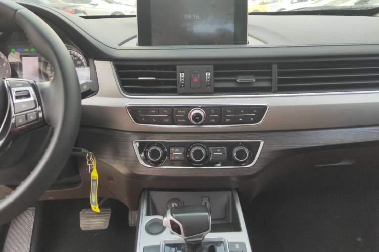 Used FORTHING Joyear X6 2017 Enjoy Series 1.5T CVT Luxury Model Audio And AC Panel