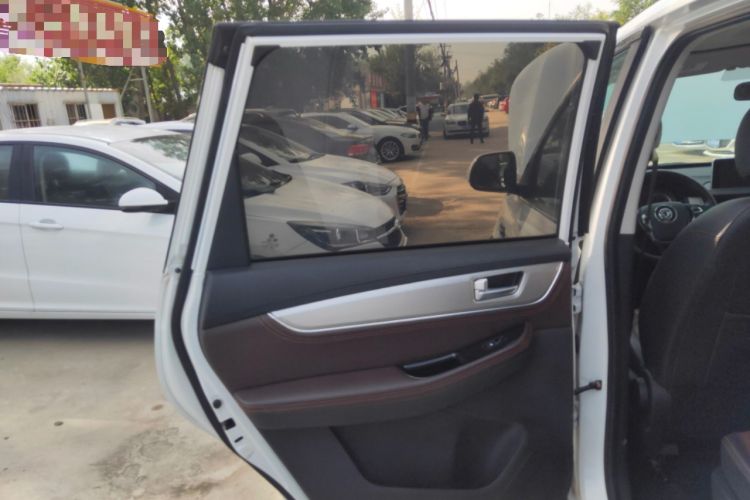 Used FORTHING Joyear X6 2017 Enjoy Series 1.5T CVT Luxury Model Left Rear Door Interior