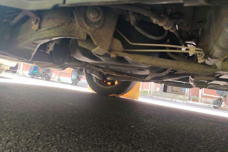 Used FORTHING Joyear X6 2017 Jingxiang Series 1.5T CVT Prestige Model Chassis Front Right