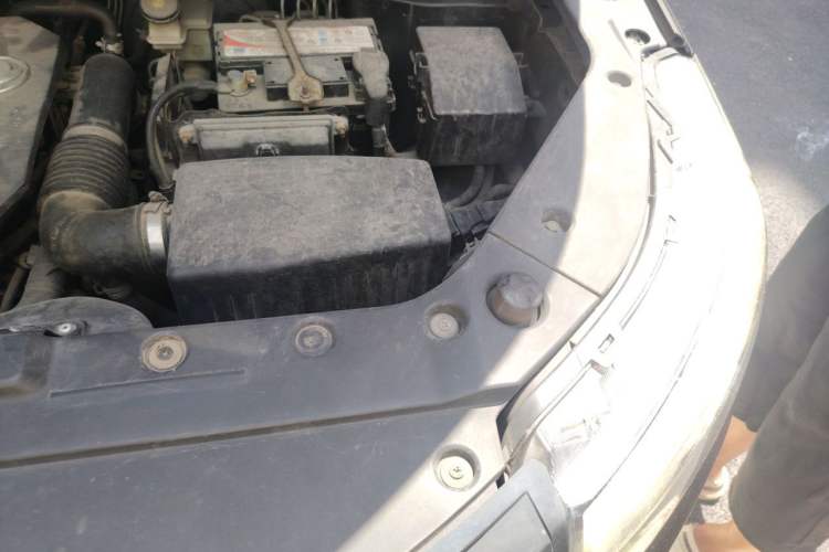 Used FORTHING Joyear X6 2017 Jingxiang Series 1.5T CVT Prestige Model Engine Bay Left