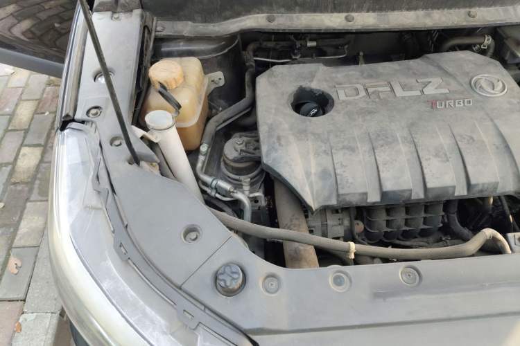 Used FORTHING Joyear X6 2017 Jingxiang Series 1.5T CVT Prestige Model Engine Bay Right