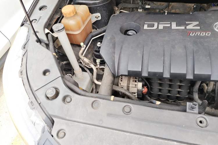 Used FORTHING Joyear X6 2017 Jingxiang Series 1.5T CVT Prestige Model Engine Bay Right