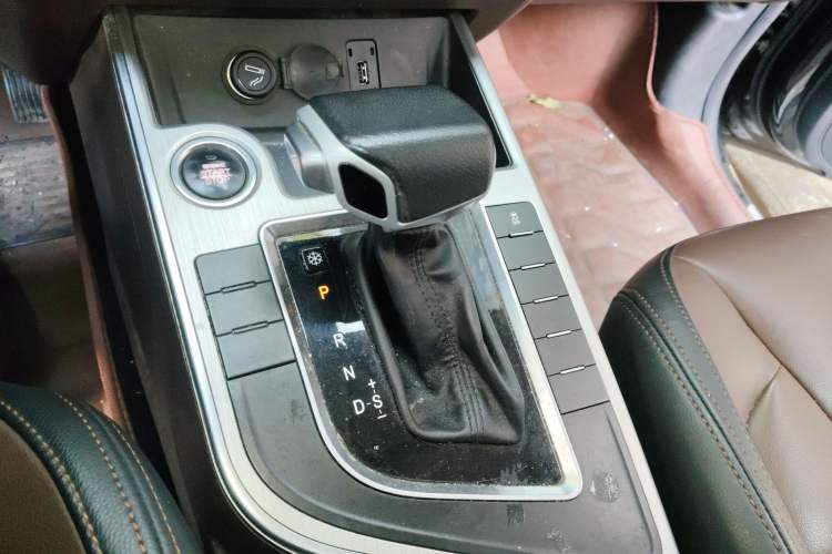 Used FORTHING Joyear X6 2017 Jingxiang Series 1.5T CVT Prestige Model Gear Lever