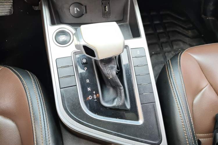 Used FORTHING Joyear X6 2017 Jingxiang Series 1.5T CVT Prestige Model Gear Lever