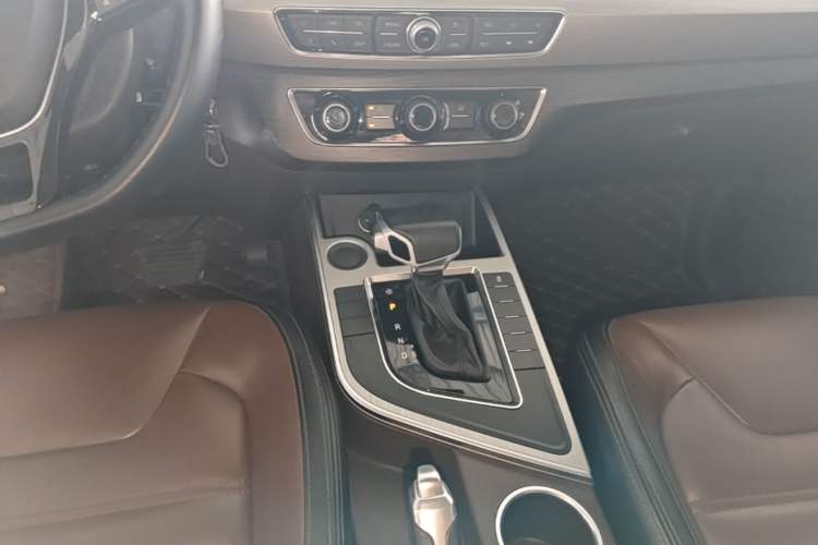 Used FORTHING Joyear X6 2017 Jingxiang Series 1.5T CVT Luxury Model Gear Lever