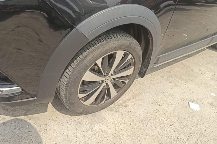 Used FORTHING Joyear X6 2017 Jingxiang Series 1.5T CVT Prestige Model Left Front Wheel Hub
