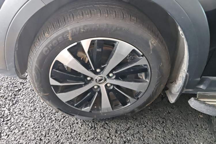 Used FORTHING Joyear X6 2017 Jingxiang Series 1.5T CVT Luxury Model Left Front Wheel Hub