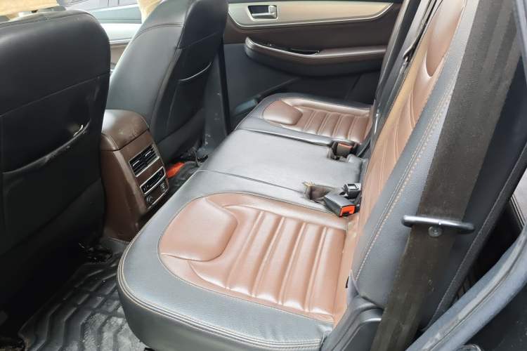 Used FORTHING Joyear X6 2017 Jingxiang Series 1.5T CVT Prestige Model Left Rear Seat