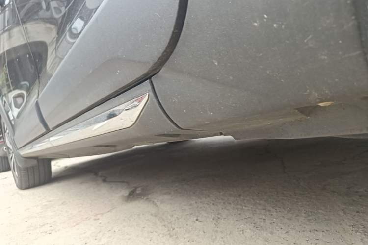 Used FORTHING Joyear X6 2017 Jingxiang Series 1.5T CVT Prestige Model Left Side Sill